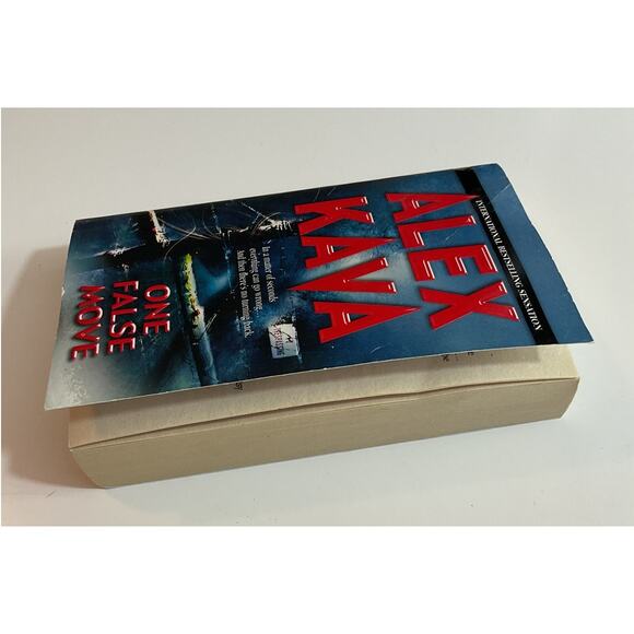 2004 One False Move By Alex Kava Mira Paperback - Picture 4 of 4